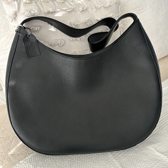 Extra large JUMBO GM LV kind of size made in India leather bag. - Picture 5 of 5